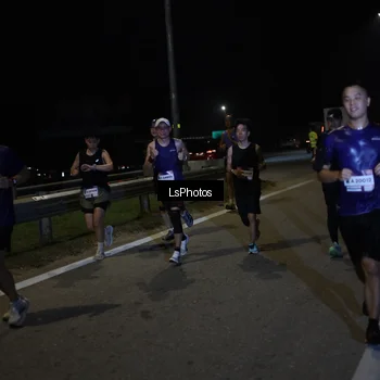 Runner Photo 7341351