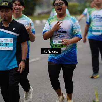 Runner Photo 7341353