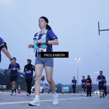 Runner Photo 7341354
