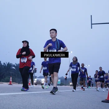 Runner Photo 7341397