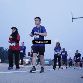 Runner Photo 7341424