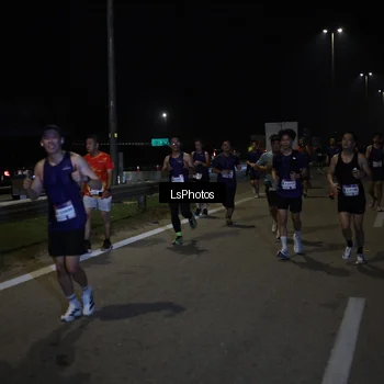 Runner Photo 7341428