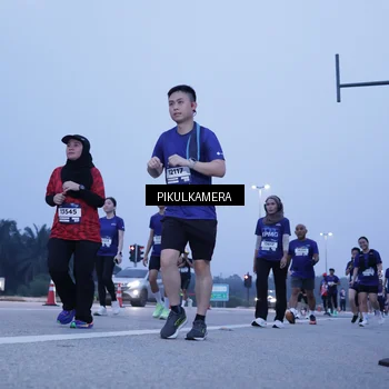 Runner Photo 7341443