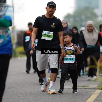 Runner Photo 7341469