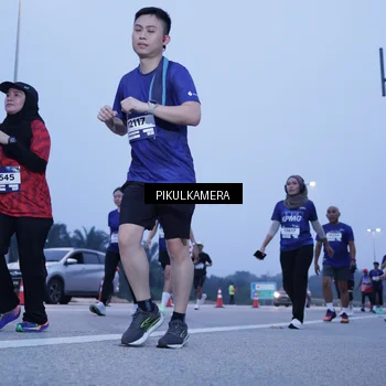 Runner Photo 7341483