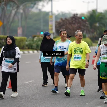 Runner Photo 7341540
