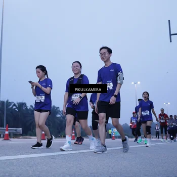 Runner Photo 7341552