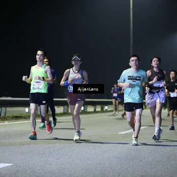 Runner Photo 7341553