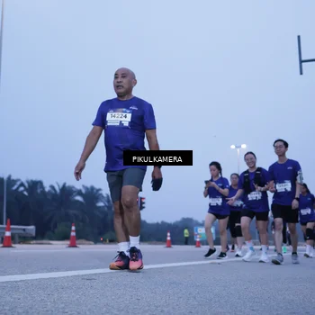 Runner Photo 7341564