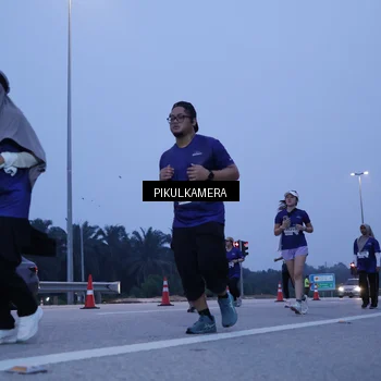 Runner Photo 7341601