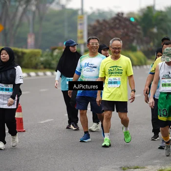 Runner Photo 7341603