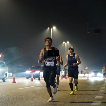 Runner Photo 7341616