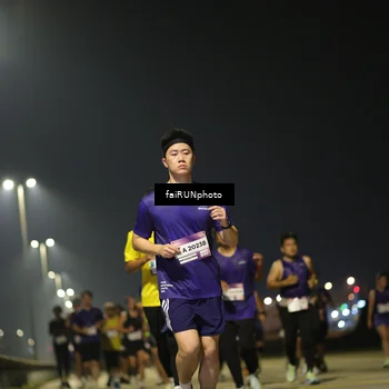 Runner Photo 7341623