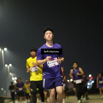 Runner Photo 7341636
