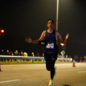 Runner Photo 7341652