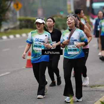 Runner Photo 7341672