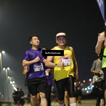 Runner Photo 7341692