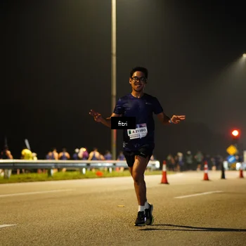 Runner Photo 7341697