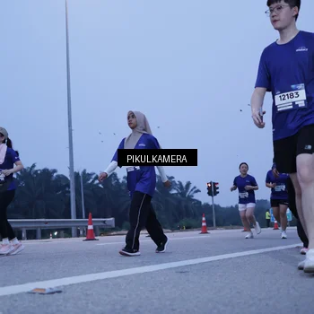 Runner Photo 7341720