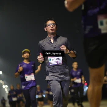Runner Photo 7341744