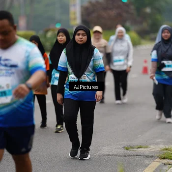 Runner Photo 7341786