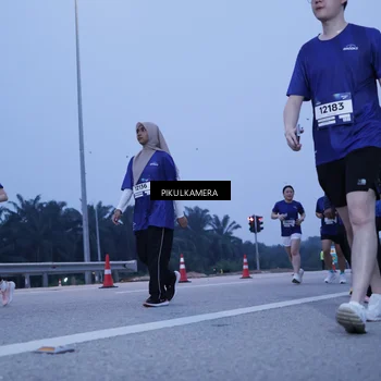 Runner Photo 7341802