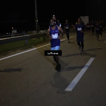 Runner Photo 7341803
