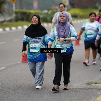 Runner Photo 7341873