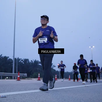 Runner Photo 7341882