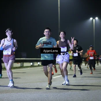 Runner Photo 7341923