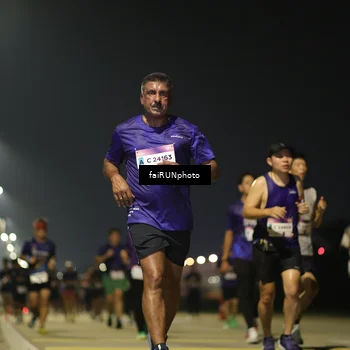 Runner Photo 7341933