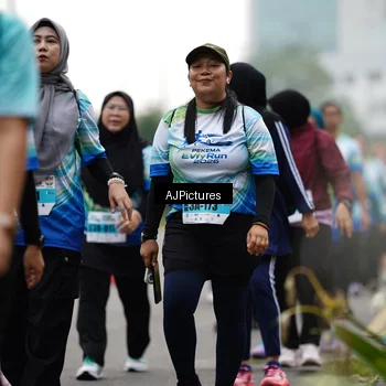 Runner Photo 7341940