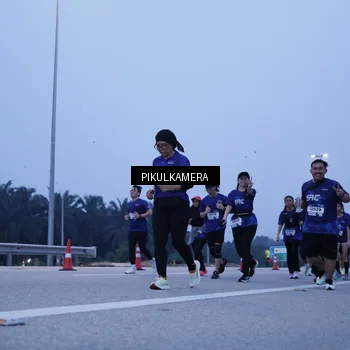 Runner Photo 7341943