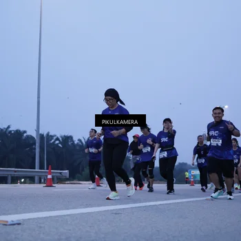 Runner Photo 7341959
