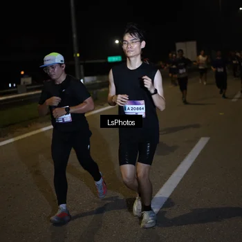 Runner Photo 7342035