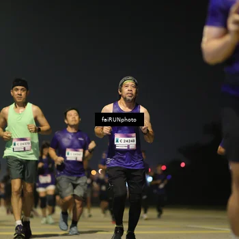 Runner Photo 7342052