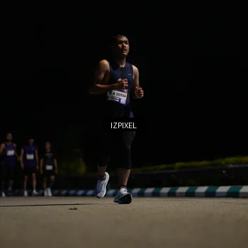 Runner Photo 7342068