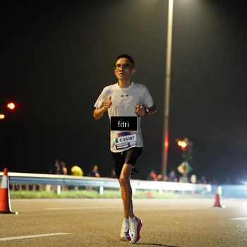 Runner Photo 7342087