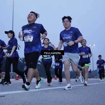 Runner Photo 7342102