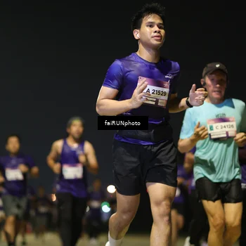 Runner Photo 7342104
