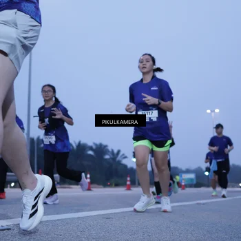 Runner Photo 7342149
