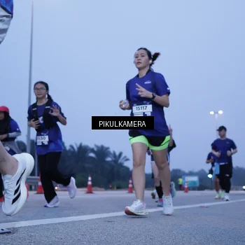 Runner Photo 7342150