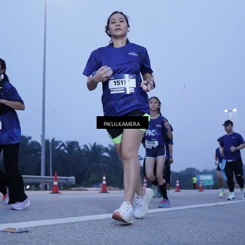 Runner Photo 7342171