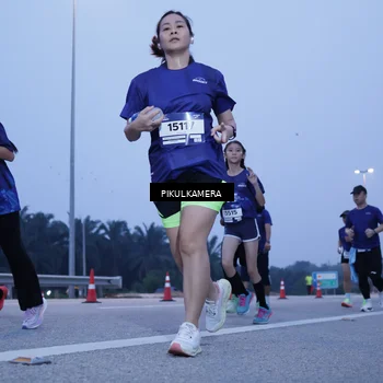 Runner Photo 7342188
