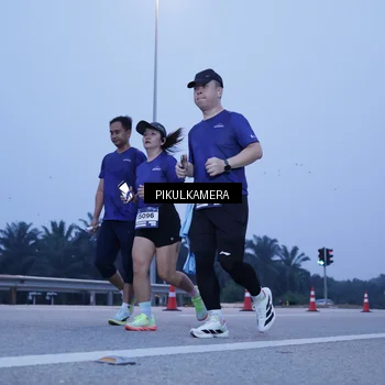 Runner Photo 7342276