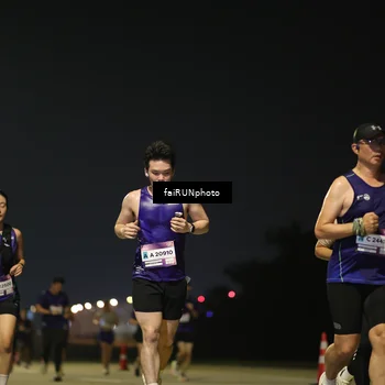 Runner Photo 7342287