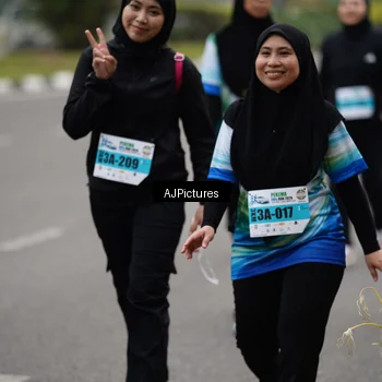 Runner Photo 7342299
