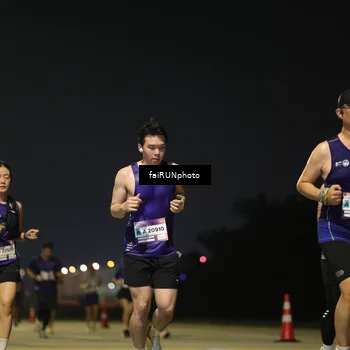 Runner Photo 7342326