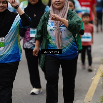 Runner Photo 7342341