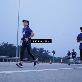Runner Photo 7342344